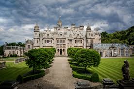 Harlaxton College